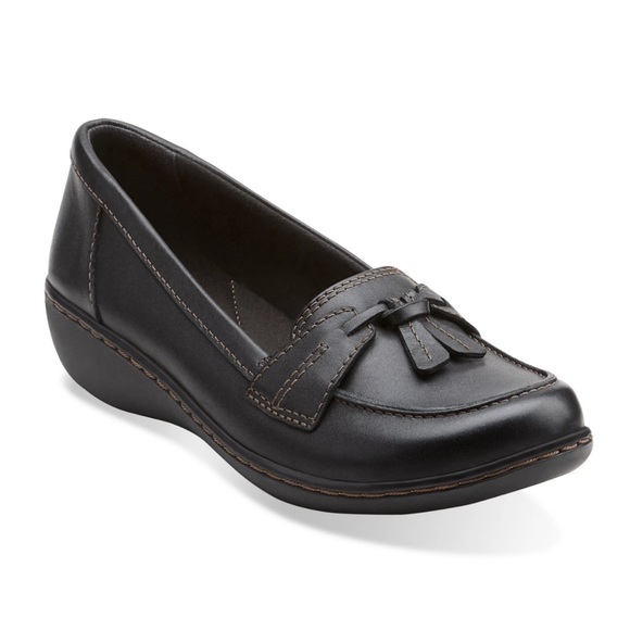 Clarks Shoes - Clark’s Women’s Ashland Bubble Black Leather Loafers Size 9W Ortholite Footbed